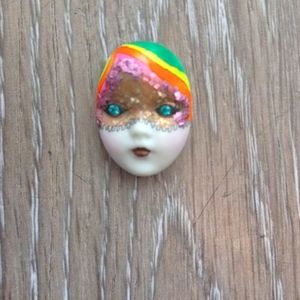 Porcelain face brooch